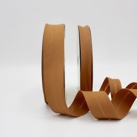 Ferdepánt szatén-18mm, Homok